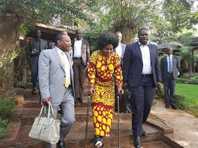Former Nairobi County governor Mike Sonko carrying former Nairobi Women, Rachel Shebesh's handbag, in the company of current Nairobi governor Sakaja.