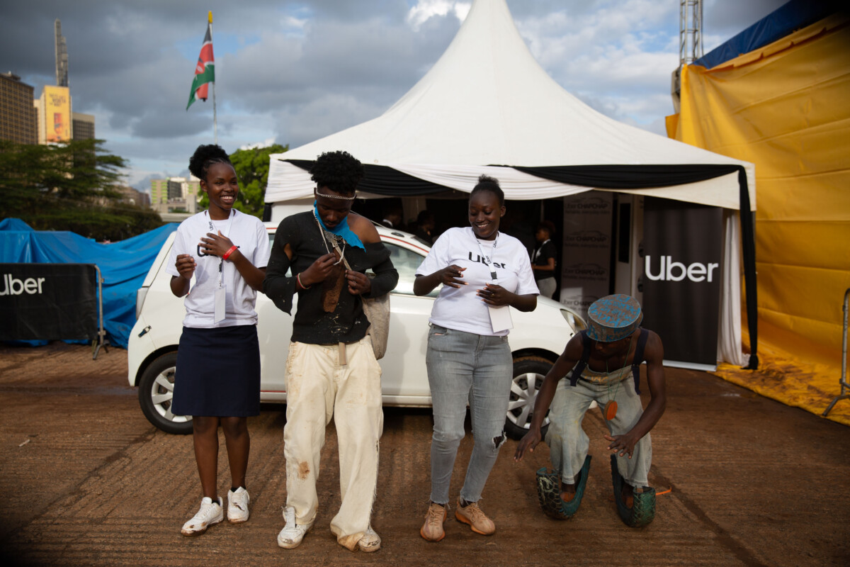 (L-R) Uber ambassadors Juliet Imenza and Brigit Achieng join creatives Isaac Shanale (second left) and Sabiyumwa Mburundi for a dance at the Nairobi Festival.