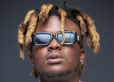 Davido gifts fan 1 million for plastering his photos on his okada