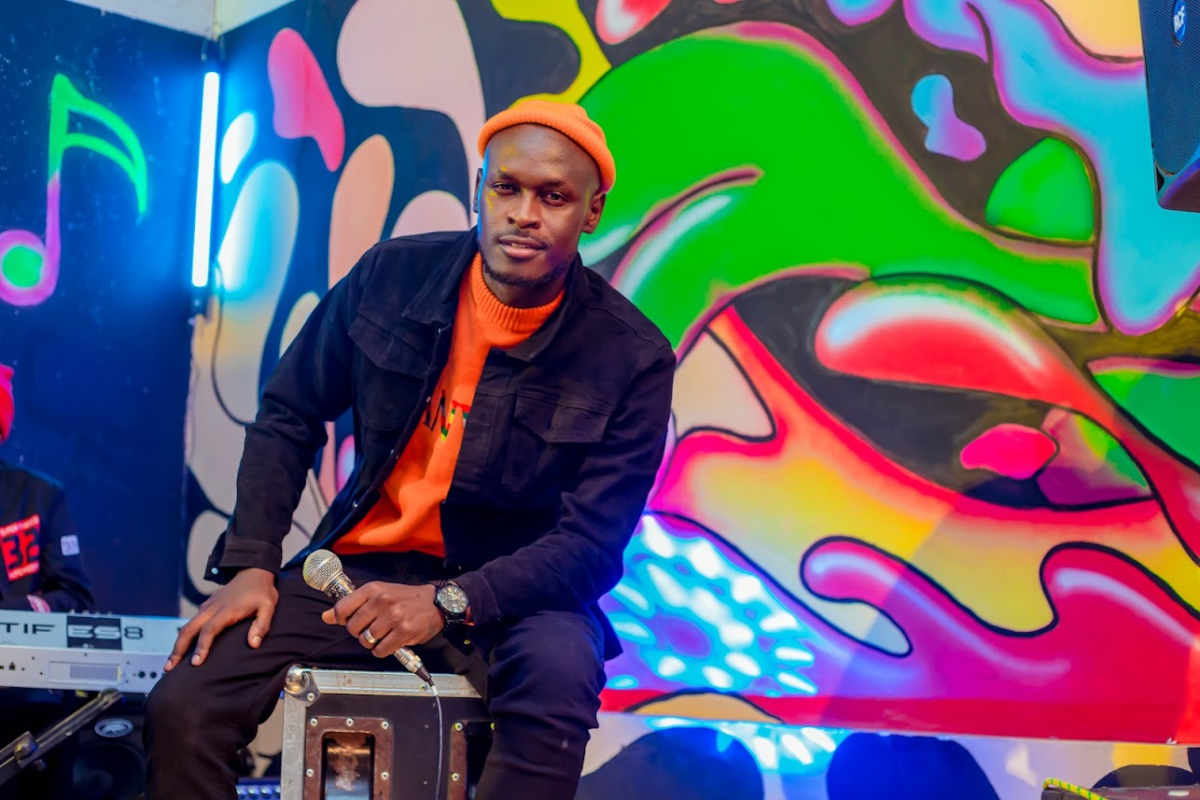 King Kaka, the founder of Kaka Empire also laid out some verses on the 'Kafeeling' record