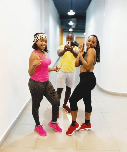 Alphy Migasha poses with his trainees.